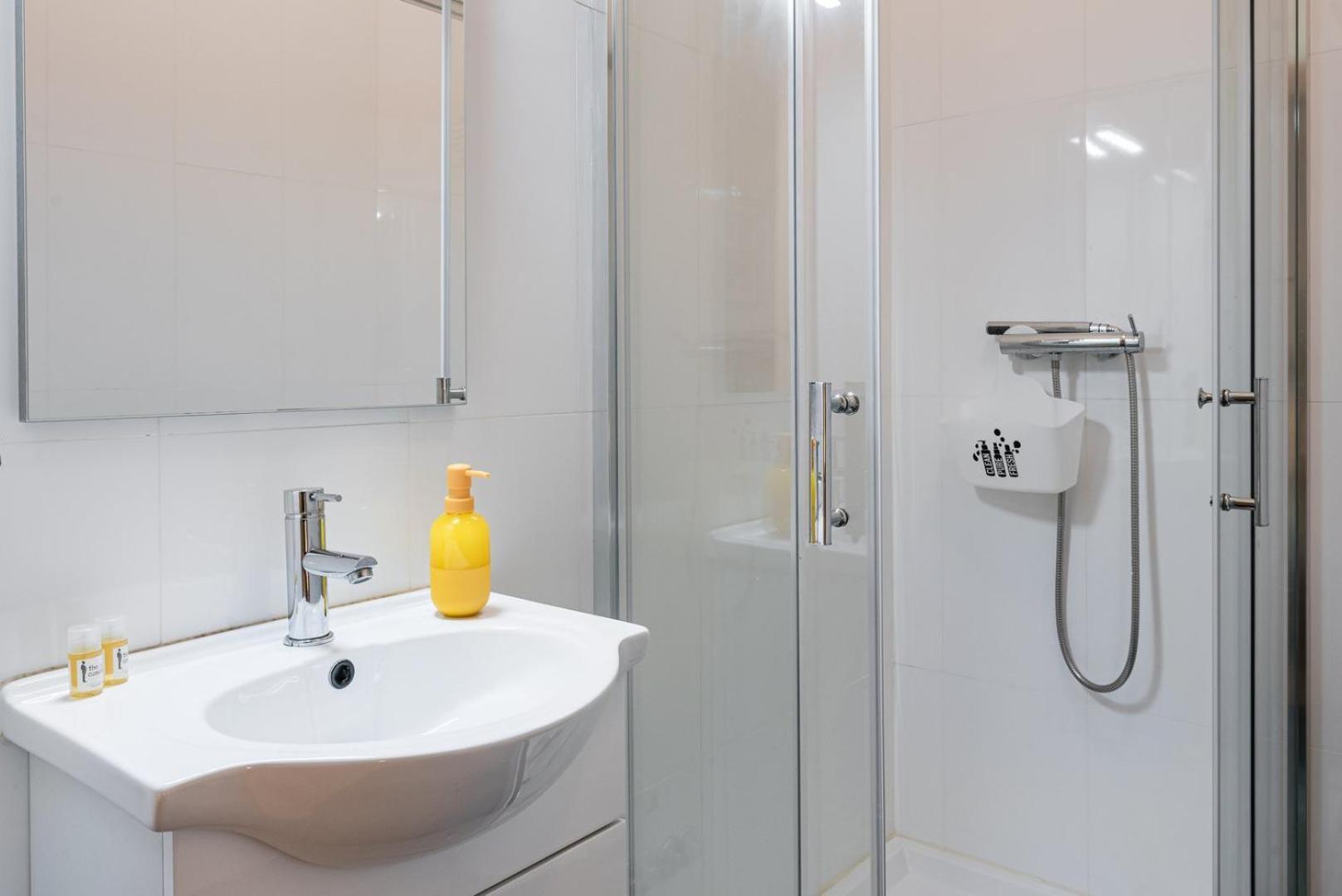 Guestready - Yazdah Flat 3 * Oporto